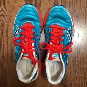 EUC Saucony Kinvara 3 in teal and orange